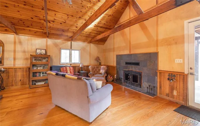 $690,000 | 15247 Laminack Road, Carterville, IL 62918