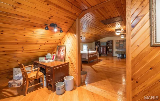 $690,000 | 15247 Laminack Road, Carterville, IL 62918