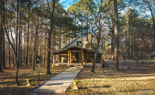 $690,000 | 15247 Laminack Road, Carterville, IL 62918