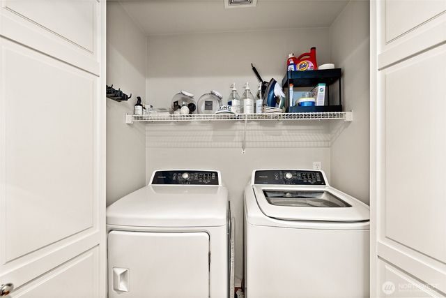 $470,000 | 5525 South 231st Place, Kent, WA 98032