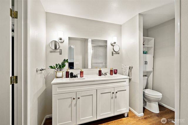 $470,000 | 5525 South 231st Place, Kent, WA 98032