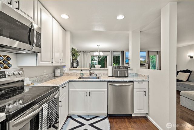 $470,000 | 5525 South 231st Place, Kent, WA 98032