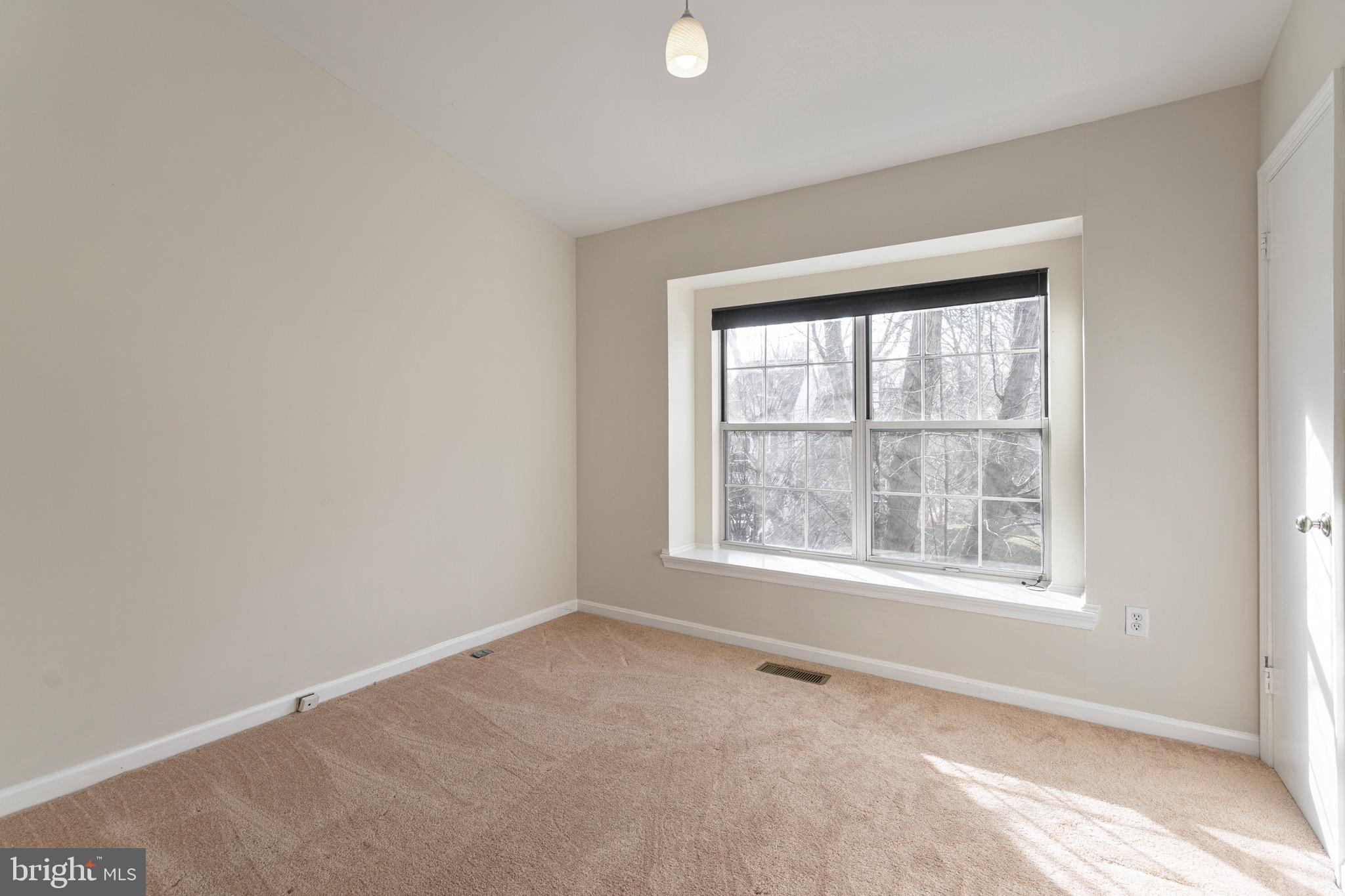 1558 Hugo Circle Silver Spring, MD 20906 - Photo 22 of 31 2nd Bedroom