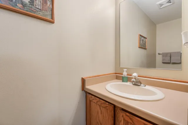 $520,000 | 69378 230th Avenue, Kasson, MN 55944