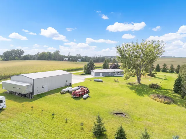 $520,000 | 69378 230th Avenue, Kasson, MN 55944