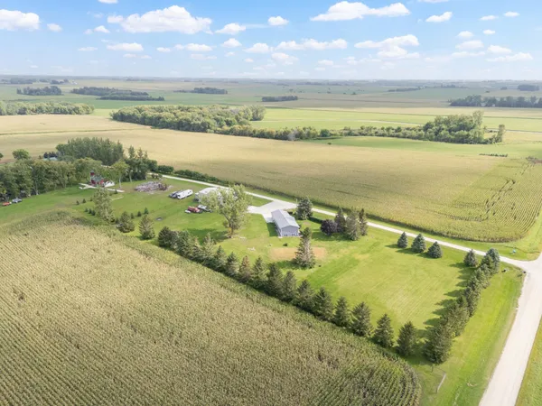 $520,000 | 69378 230th Avenue, Kasson, MN 55944