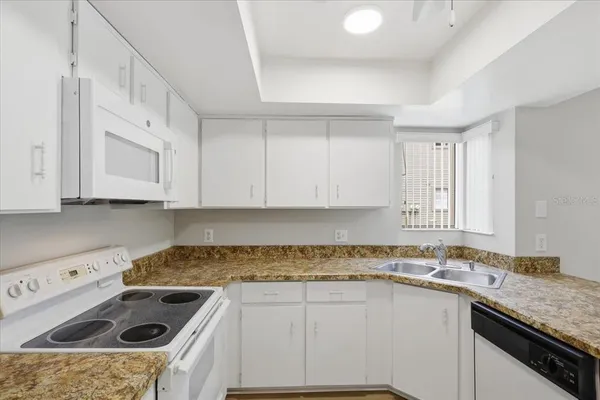 $189,500 | 27 Oxford Lane, Unit 27, Palm Coast, FL 32137