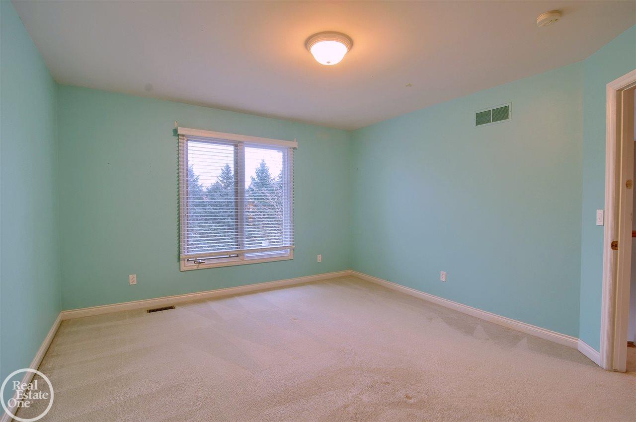 538 Springview Drive Rochester, MI 48307 - Photo 47 of 58