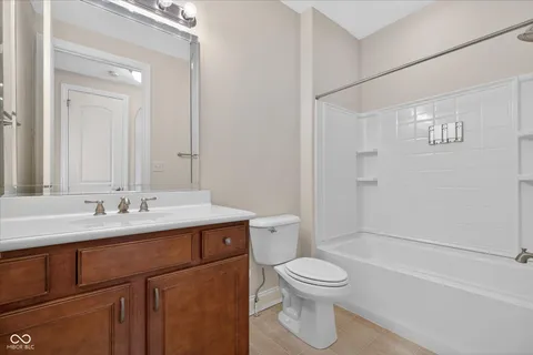 $324,900 | 155 Coatsville Drive, Westfield, IN 46074
