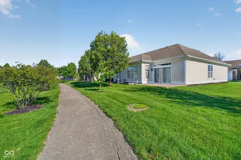 $324,900 | 155 Coatsville Drive, Westfield, IN 46074