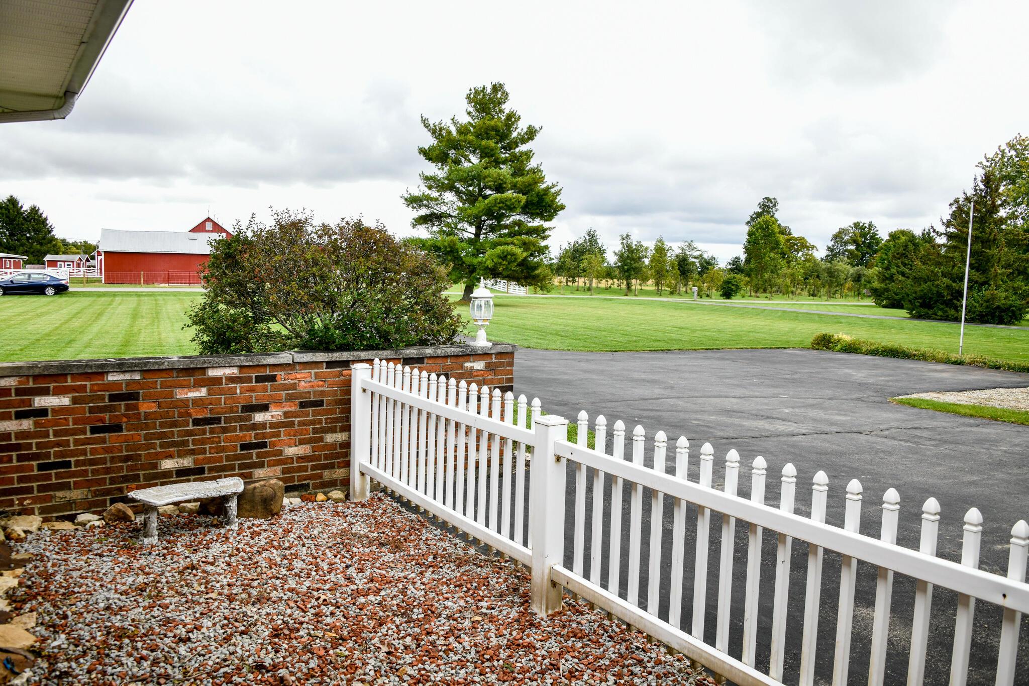 15743 Hagenderfer Road Plain City, OH 43064 - Photo 7 of 49 Front Stone Garden