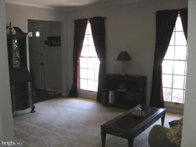 4629 Feldspar Road Middletown, MD 21769 - Photo 2 of 13 Living Room