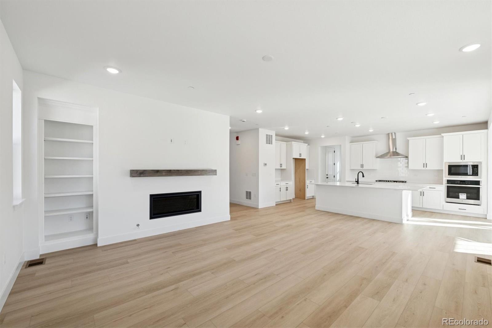 1252 Summit Rise Drive Erie, CO 80516 - Photo 6 of 24