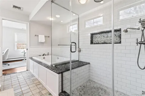 $1,925,000 | 1 Hitching Post Lane, Chappaqua, NY 10514