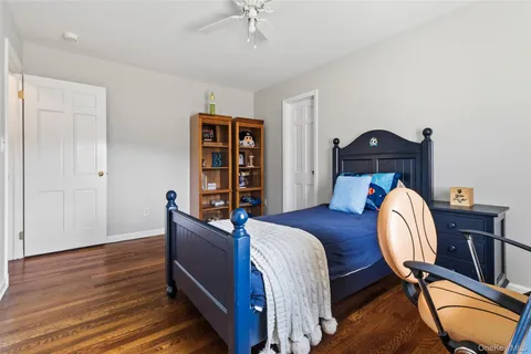 $1,925,000 | 1 Hitching Post Lane, Chappaqua, NY 10514