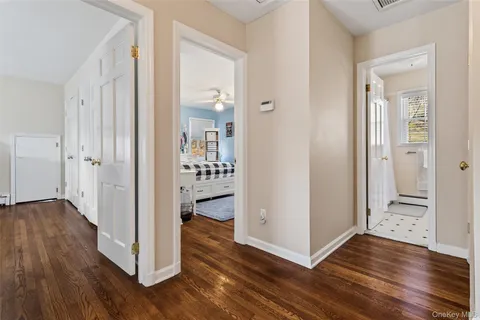 $1,925,000 | 1 Hitching Post Lane, Chappaqua, NY 10514