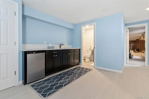 $1,925,000 | 1 Hitching Post Lane, Chappaqua, NY 10514