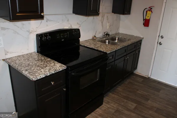 $1,000 | 700 Neal Street Northwest, Unit 6, Atlanta, GA 30318