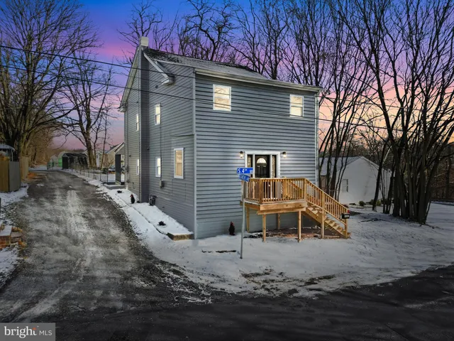 $265,000 | 357 South 4th Street, Steelton, PA 17113