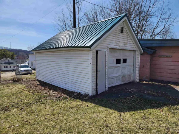 $199,000 | 431 East Cornelia Street, Darlington, WI 53530