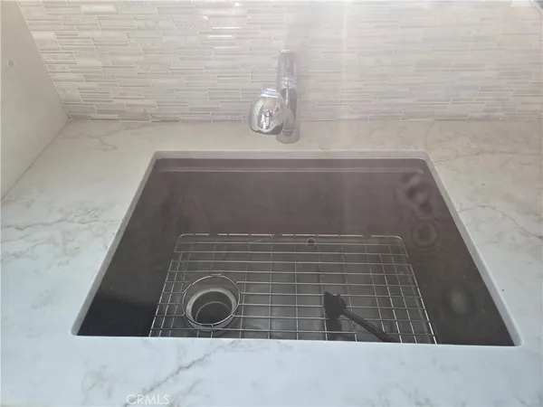 $1,725 | 213 Covina Avenue, Unit 2, Long Beach, CA 90803