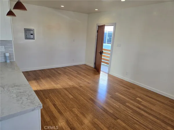 $1,725 | 213 Covina Avenue, Unit 2, Long Beach, CA 90803