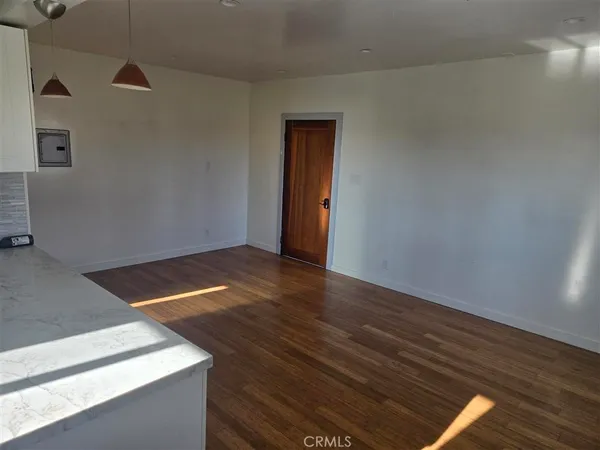 $1,725 | 213 Covina Avenue, Unit 2, Long Beach, CA 90803