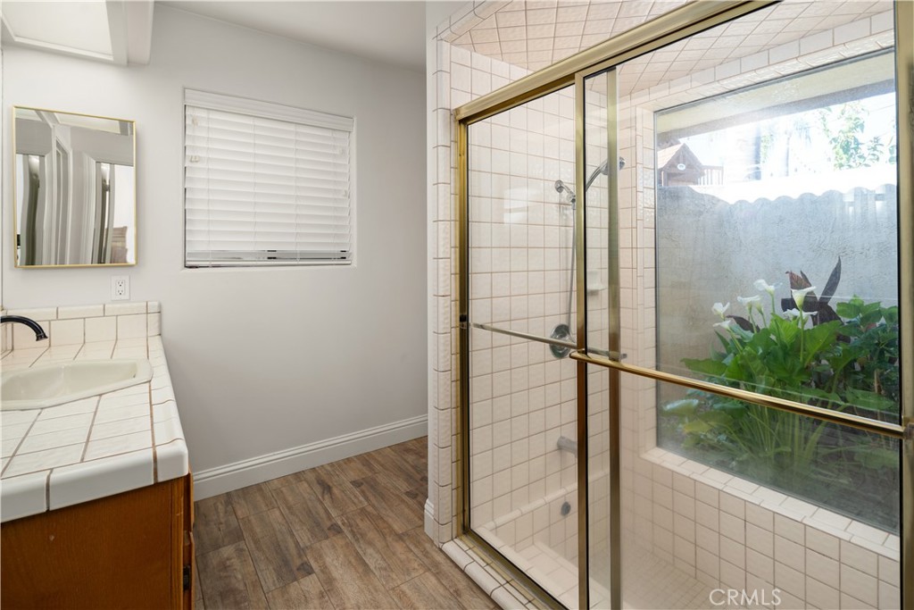 2119 Jenkins Road Bakersfield, CA 93314 - Photo 25 of 35 a view of front door