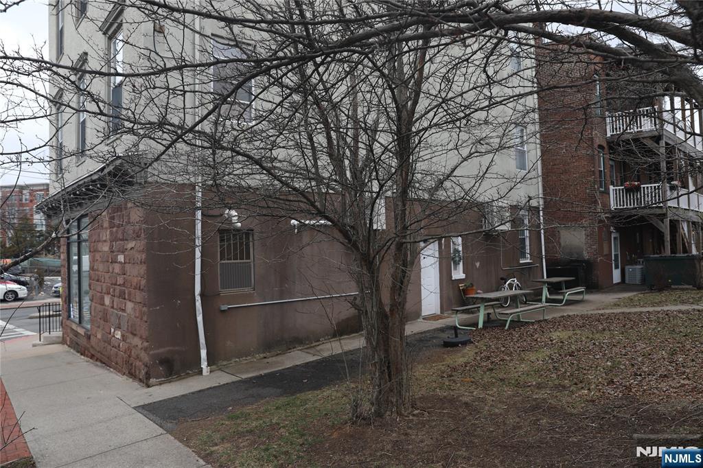 41 Glenridge Avenue, Unit 2L Montclair, NJ 07042 - Photo 2 of 6 a view of outdoor space and yard