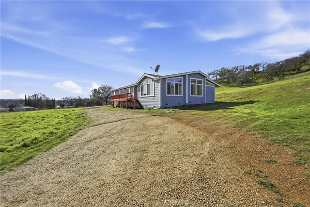 $439,000 | 2805 Smith Lane, Clearlake, CA 95422