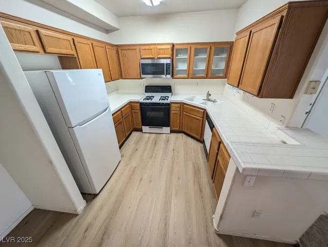 $1,000 | 1405 South Nellis Boulevard, Unit 1081, Las Vegas, NV 89104
