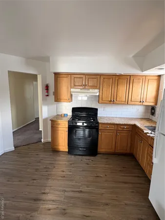 $2,900 | 235-09 147th Drive | Rosedale