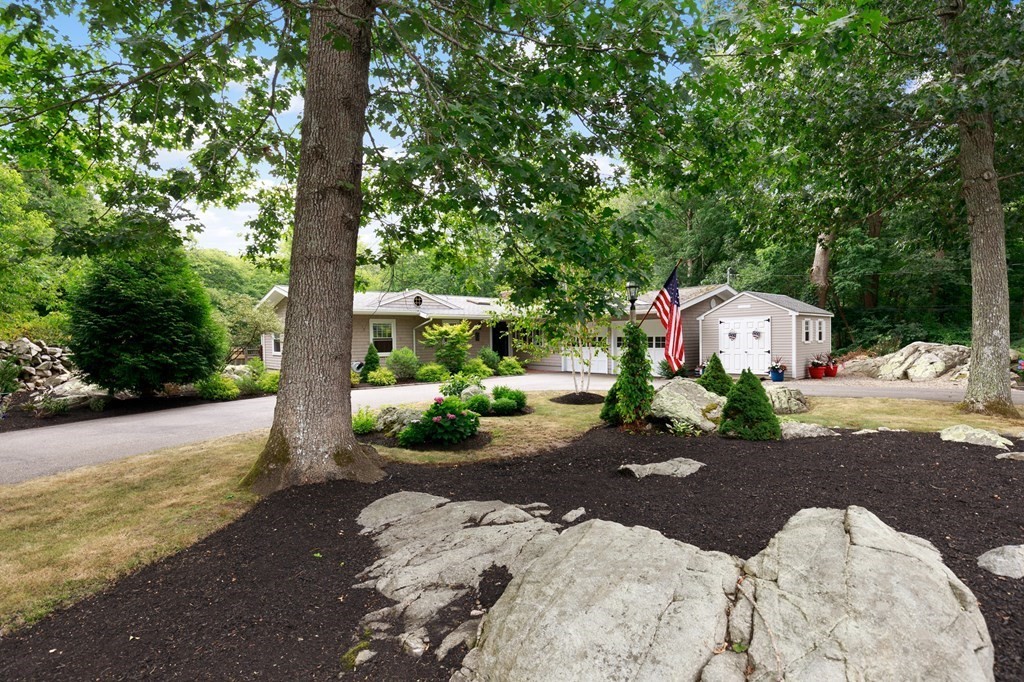 16 Trysting Road Scituate, MA 02066 - Photo 3 of 39
