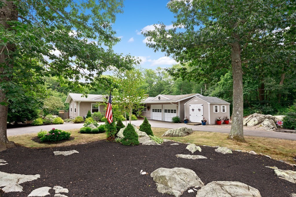 16 Trysting Road Scituate, MA 02066 - Photo 4 of 39