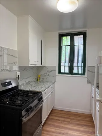 $269,999 | 1501 Metropolitan Avenue, Unit MG | Parkchester