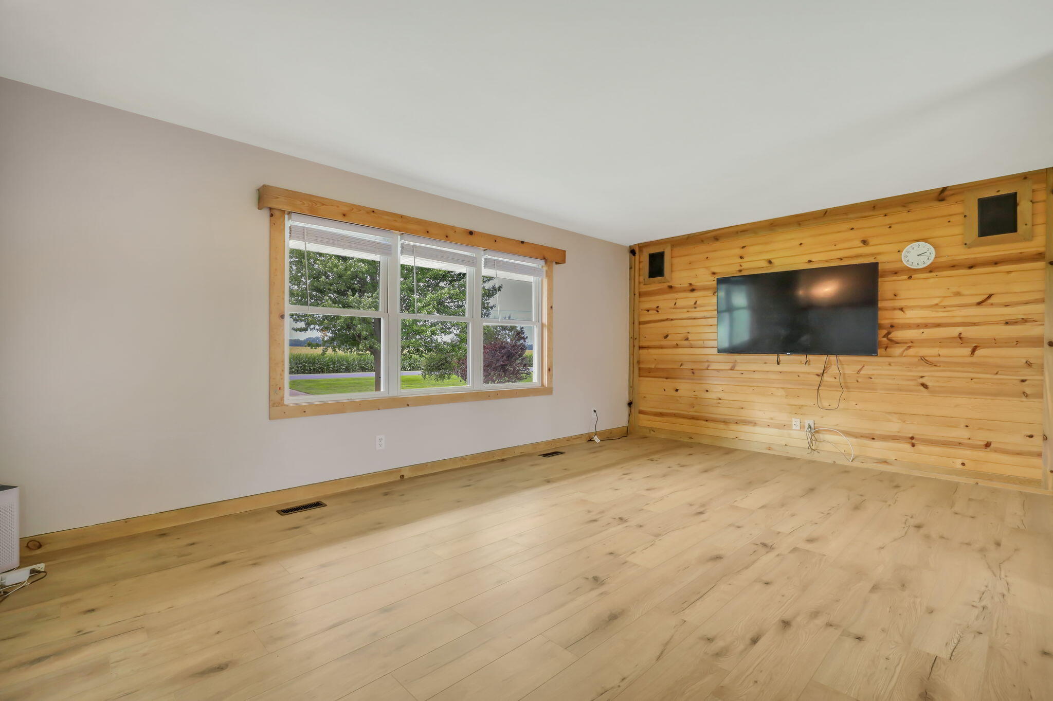 8720 North Cochran Road Grand Ledge, MI 48837 - Photo 10 of 41 8720