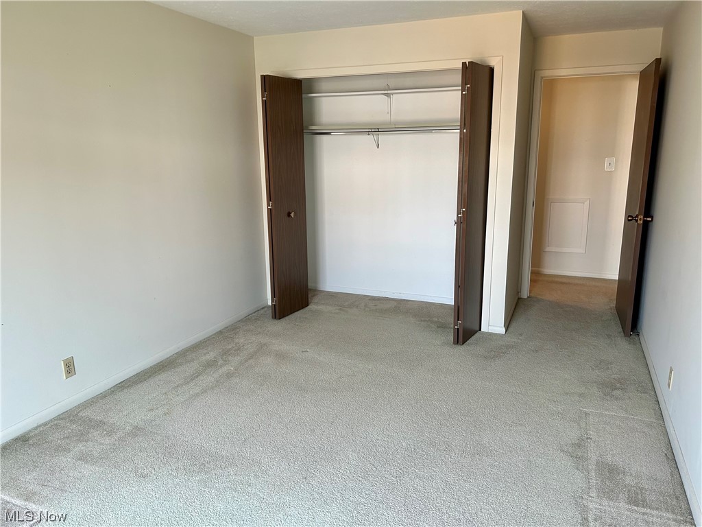 22555 Center Ridge Road, Unit 306 Rocky River, OH 44116 - Photo 19 of 25 2nd Bedroom