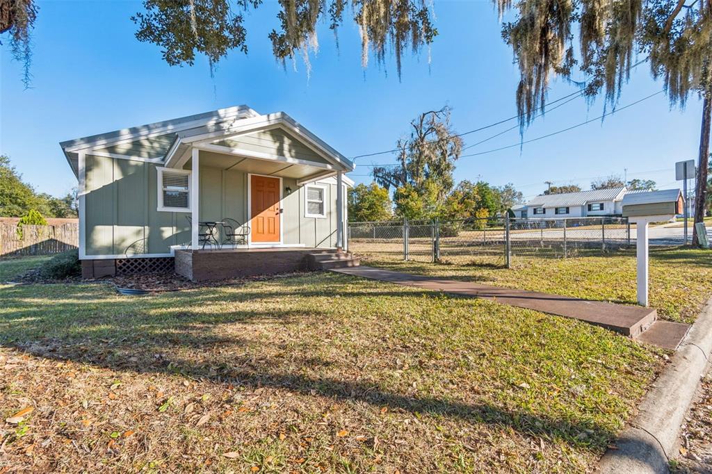 14232 17th Street Dade City, FL 33525 - Photo 4 of 65