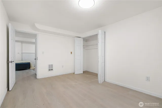 $995,000 | 959 Hoquiam Avenue Northeast, Renton, WA 98059