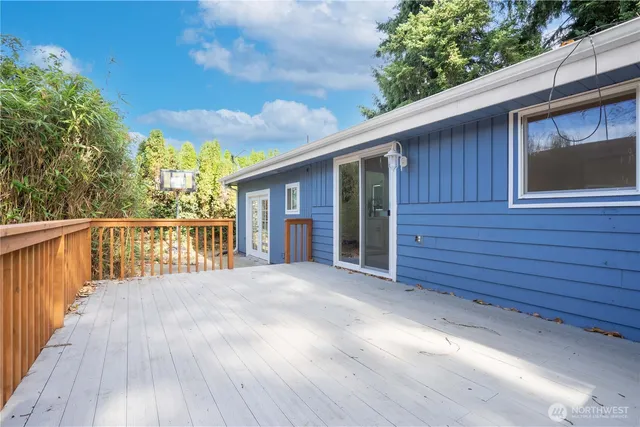 $995,000 | 959 Hoquiam Avenue Northeast, Renton, WA 98059