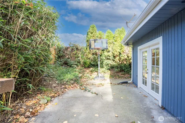 $995,000 | 959 Hoquiam Avenue Northeast, Renton, WA 98059