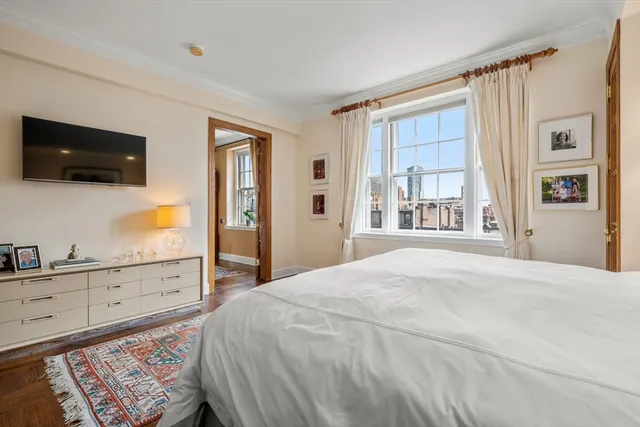 $2,350,000 | 274 Beacon Street, Unit 7F, Boston, MA 02116