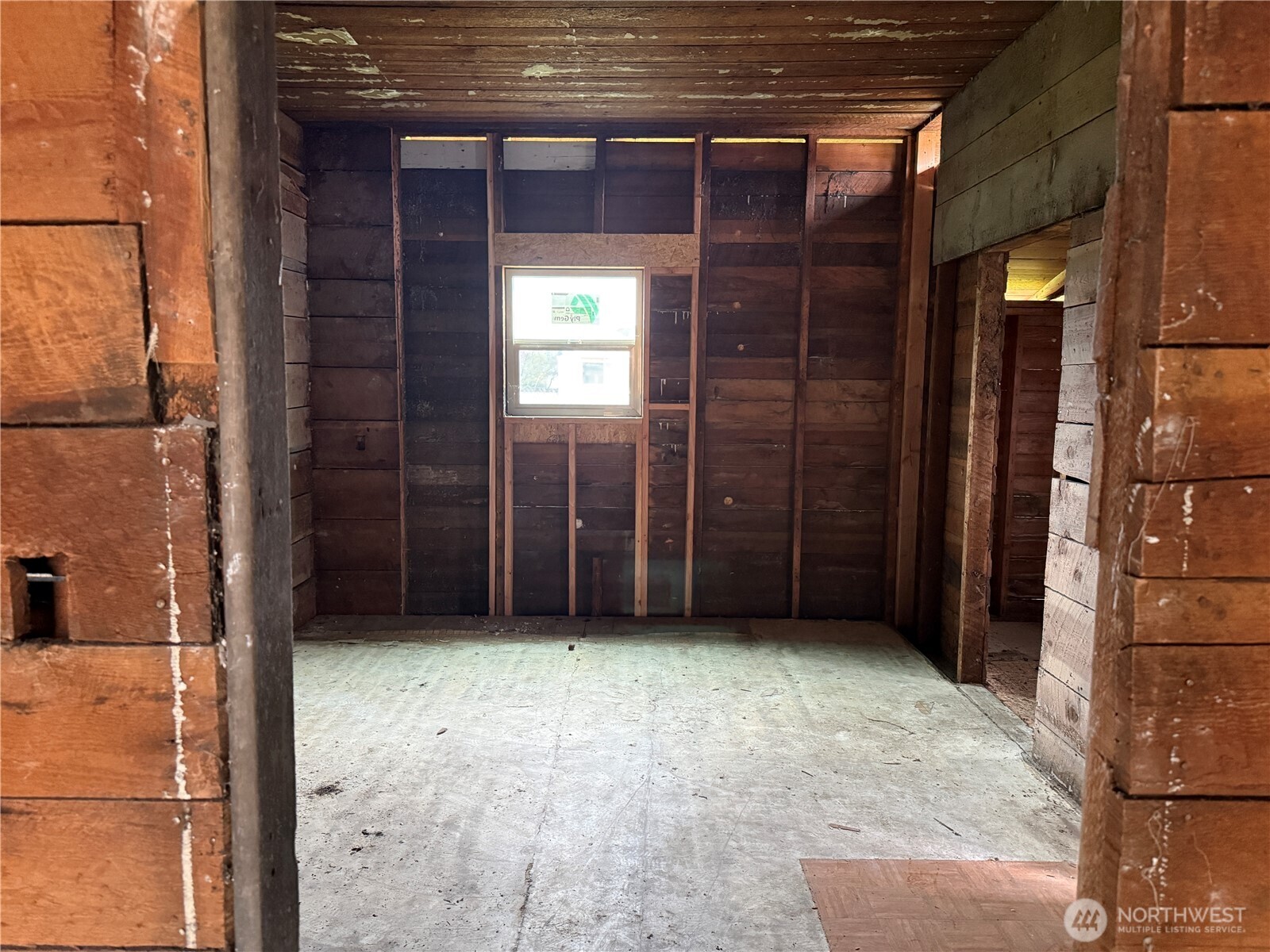 490 West Spruce Street Sequim, WA 98382 - Photo 10 of 18 a view of a wooden door