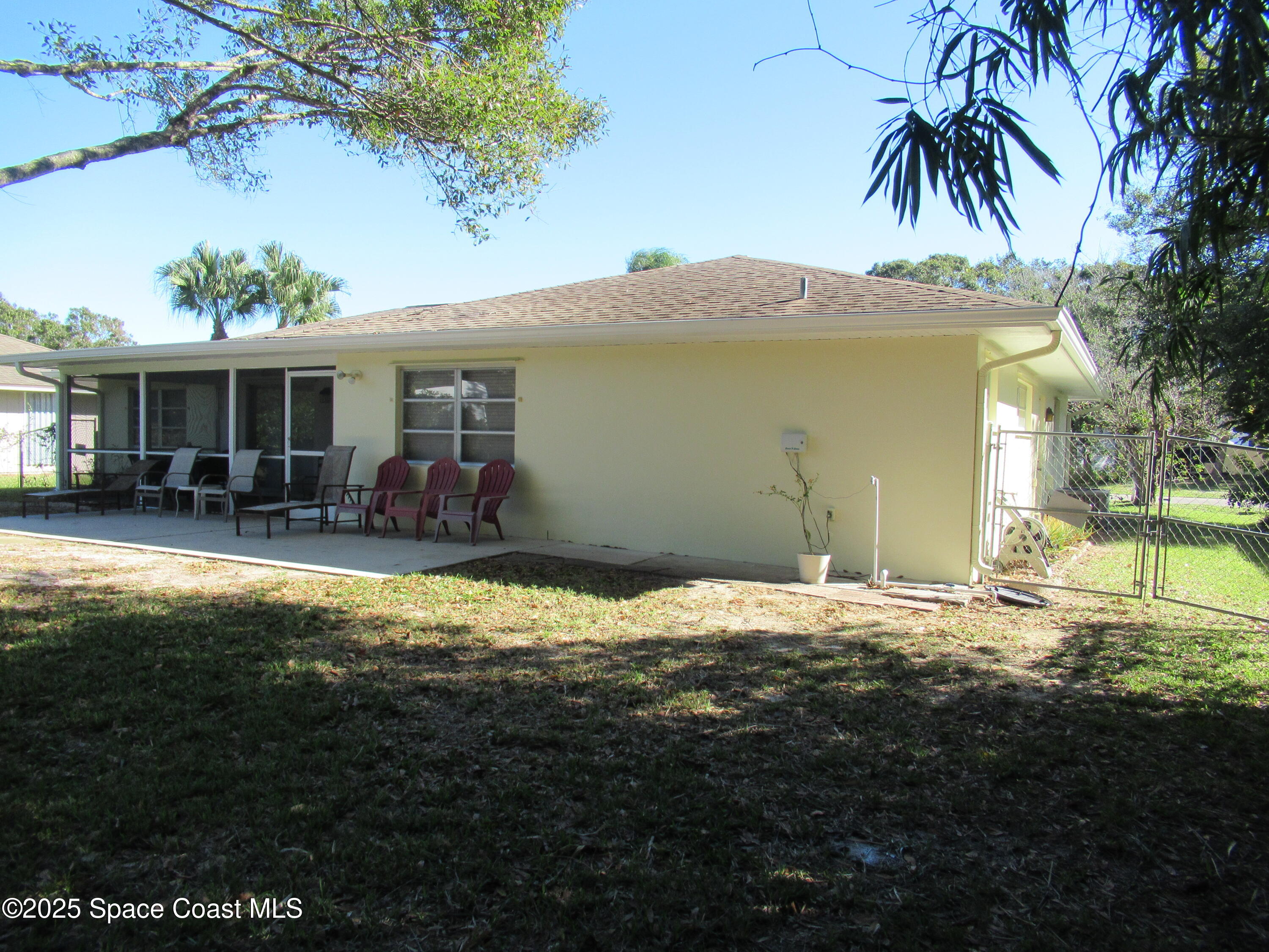 558 Sloane Street Sebastian, FL 32958 - Photo 5 of 29 IMG_6808