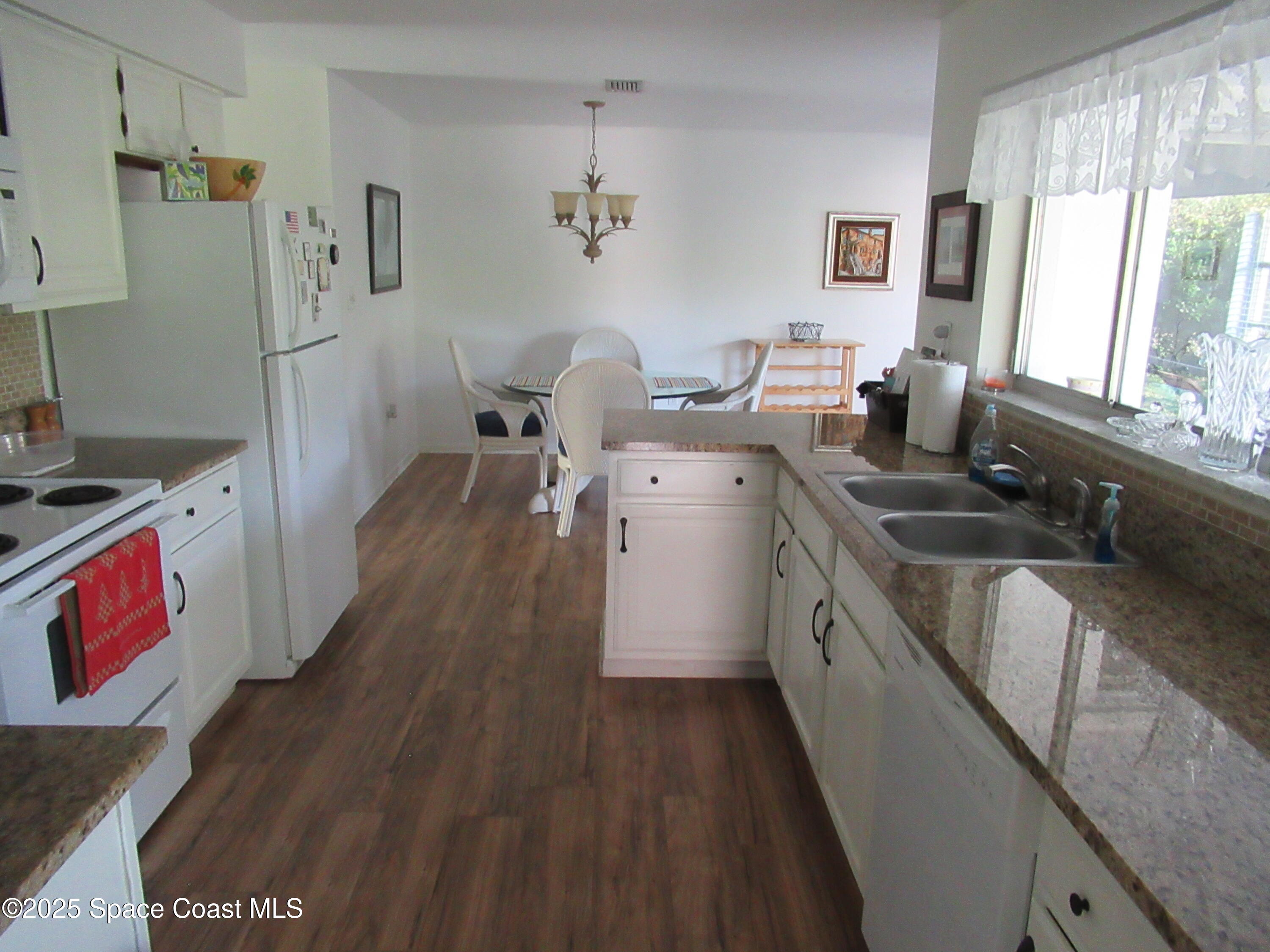 558 Sloane Street Sebastian, FL 32958 - Photo 10 of 29 IMG_6991