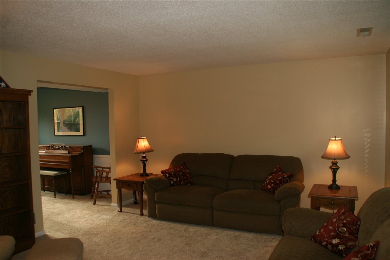 4701 Raleigh Court Fort Wayne, IN 46835 - Photo 11 of 27 Gallery Image 11