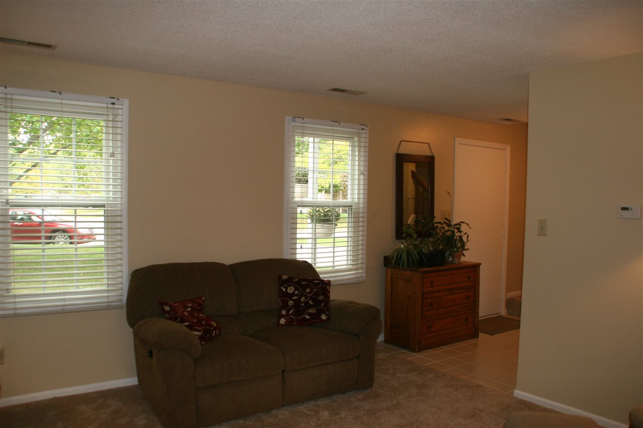 4701 Raleigh Court Fort Wayne, IN 46835 - Photo 12 of 27 Gallery Image 12