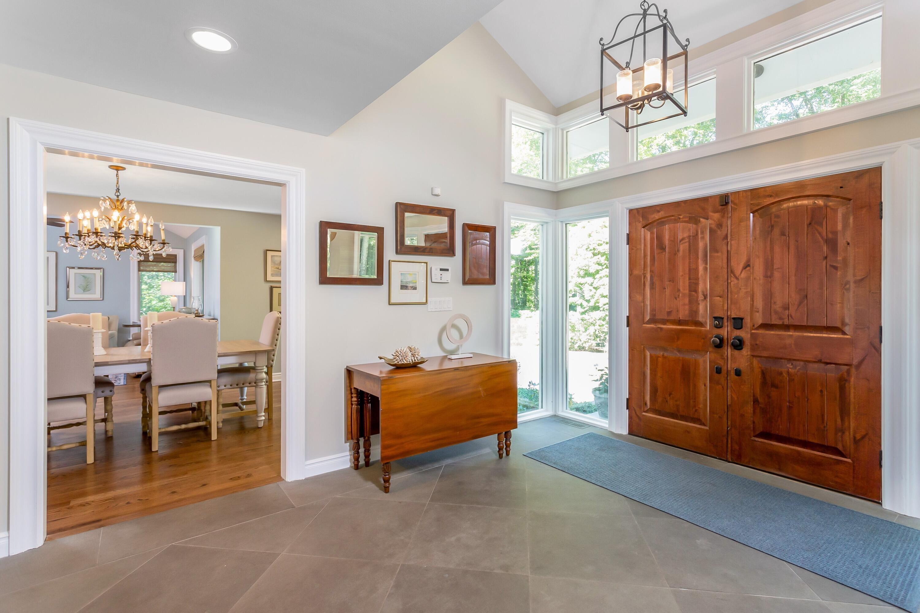 30 Carrington Drive Greenwich, CT 06831 - Photo 14 of 46 a living room with furniture