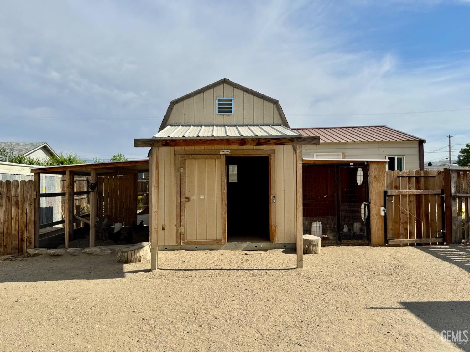 Undisclosed Address Maricopa, CA 93252 - Photo 23 of 33 a view of a house
