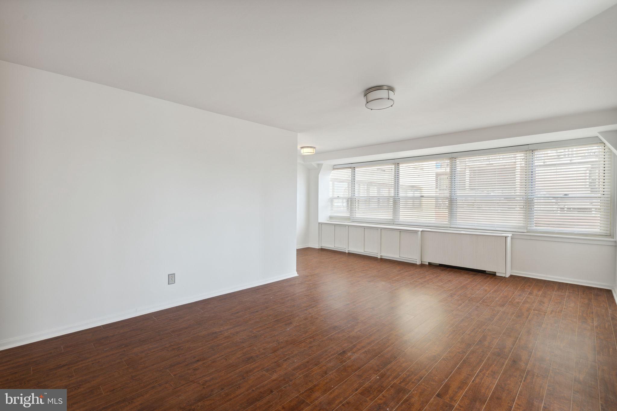 1810 Rittenhouse Square, Unit 70910 Philadelphia, PA 19103 - Photo 3 of 40